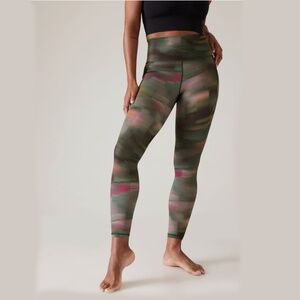 Athleta Green Salutation Stash Leggings Size Medium